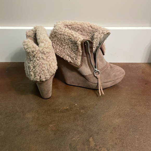 *SOLD* ASH suede ankle boot with lamb wool cuff and zipper detail. - Picture 5 of 6